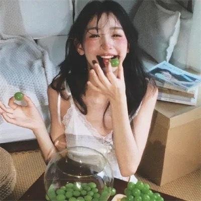 滚动的玻璃珠